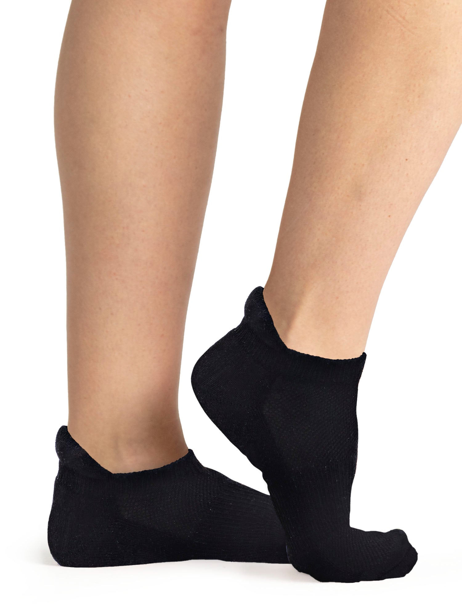 Women's low-cut black heel tab socks, cushioned no-show athletic socks for running and everyday wear